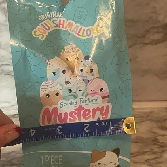 Squishmallows Scented Parfume Mystery Squad Blind Bag - Picture 3 of 4